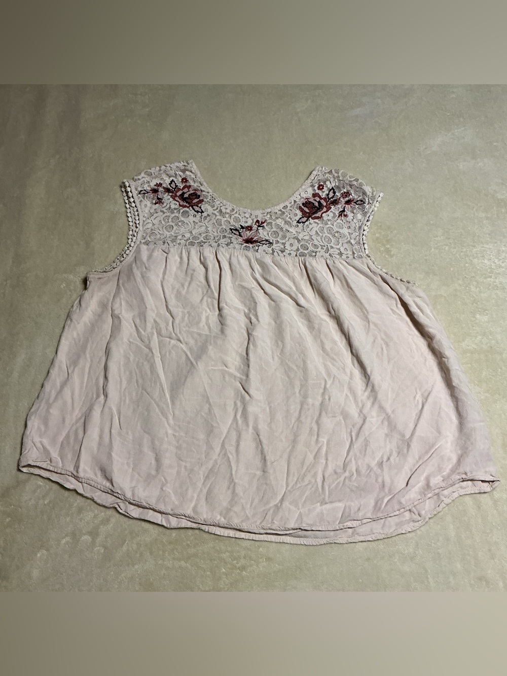 Knox Rose Pale Pink Lace Yoke Camisole with Floral Embroidery